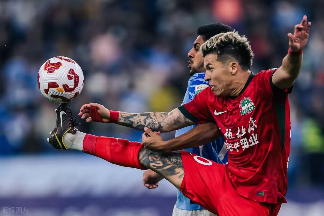 里程碑夜！武汉三镇刷新队史纪录；欧超杯今夜刷纪录；压力陡增；控场能力受关注的简单介绍