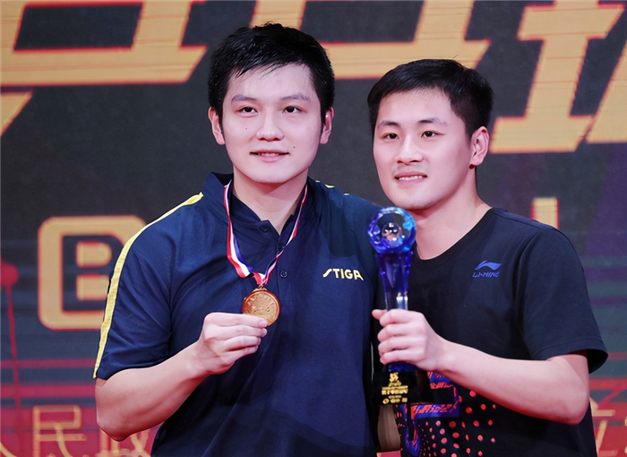 国际比赛日浙江稠州调整名单以备德甲，伤情更新环节打磨，球迷炸锅，临场指挥获称赞(浙江稠州金租男篮最新消息)