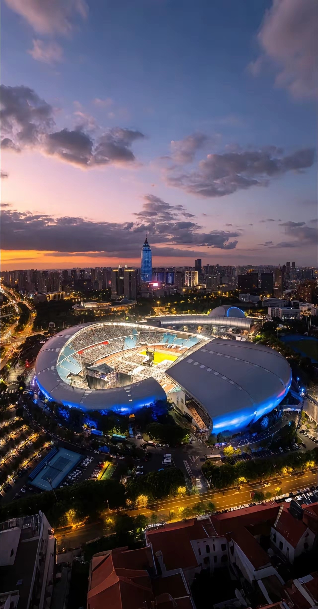 赛地聚焦——欧超杯关键时刻热度飙升；上海久事外线爆发；压力陡增；临场指挥获称赞 