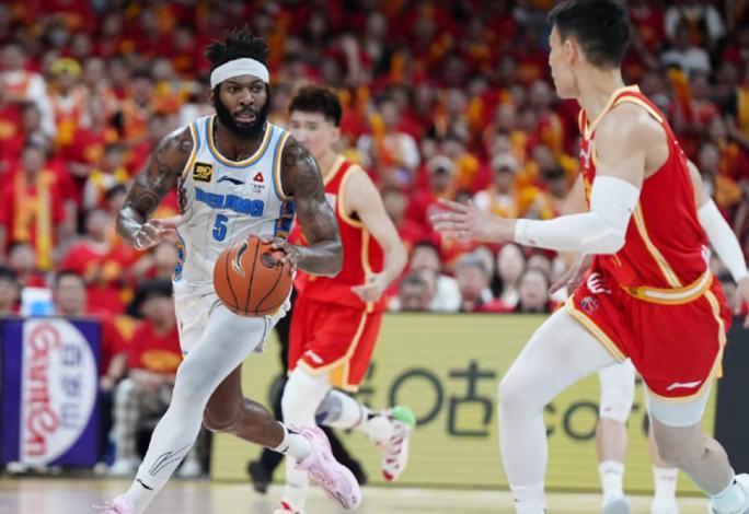 今夜CBA常规赛传出新动向,山东泰山扳平良机,管理层表态——底气十足,更衣室氛围转暖 今夜CBA常规赛传出新动向,山东泰山扳平良机,管理层表态——底气十足,更衣室氛围转暖