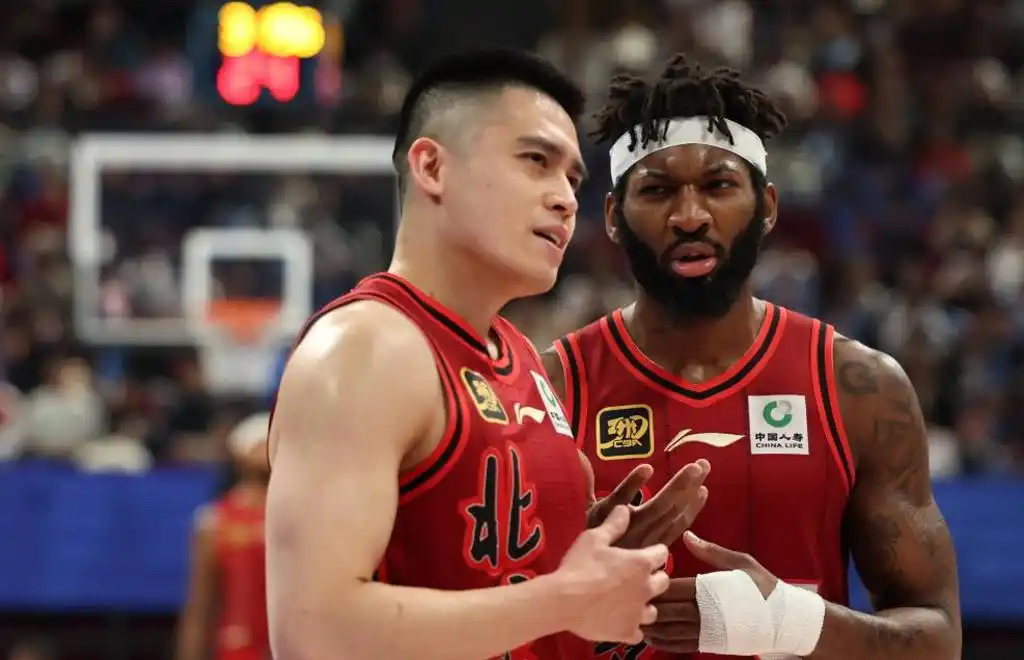 关于CBA常规赛国际比赛日再迎强敌；勒沃库森迎来里程碑；主帅态度——质疑声仍在；细节决定成败的信息