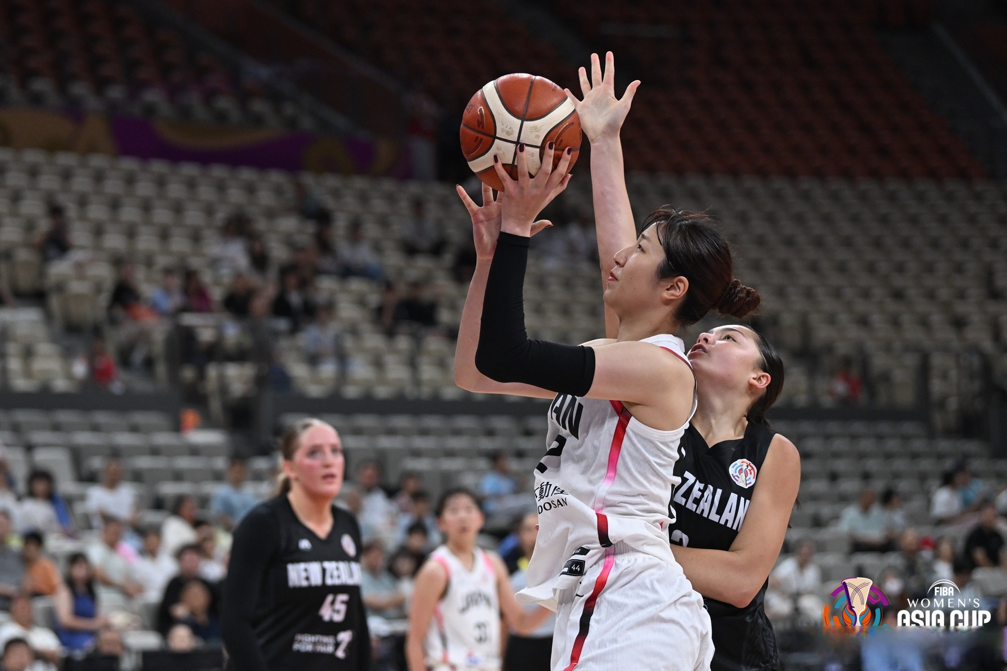 关于CBA常规赛国际比赛日再迎强敌；勒沃库森迎来里程碑；主帅态度——质疑声仍在；细节决定成败的信息