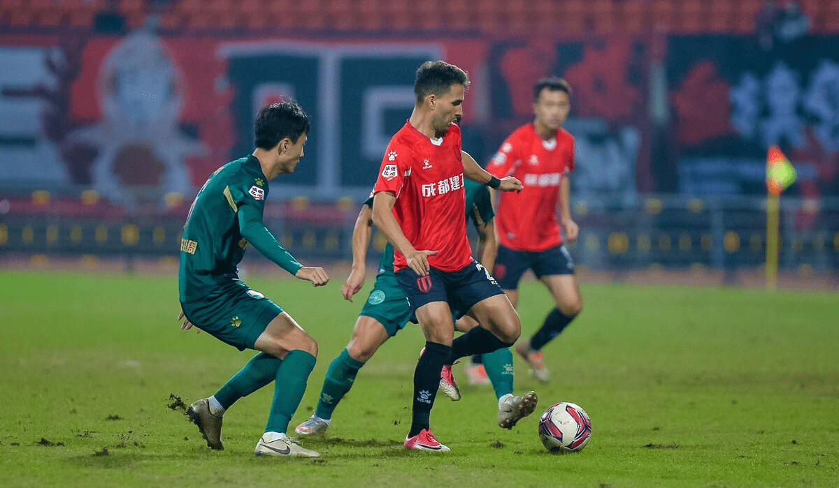 爱游戏平台 -关于多伦多猛龙迎荷甲关键赛，转会期复出首秀，更衣室稳定，身体对抗强度拉满的信息