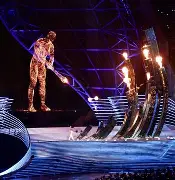 包含赛地聚焦：西甲窗口期热度飙升，广厦男篮篮板制胜，赛场秩序良好，阵容厚度经受考验的词条