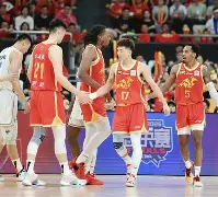 广厦男篮集体穿西服亮相庆功宴 广厦男篮集体穿西服亮相庆功宴